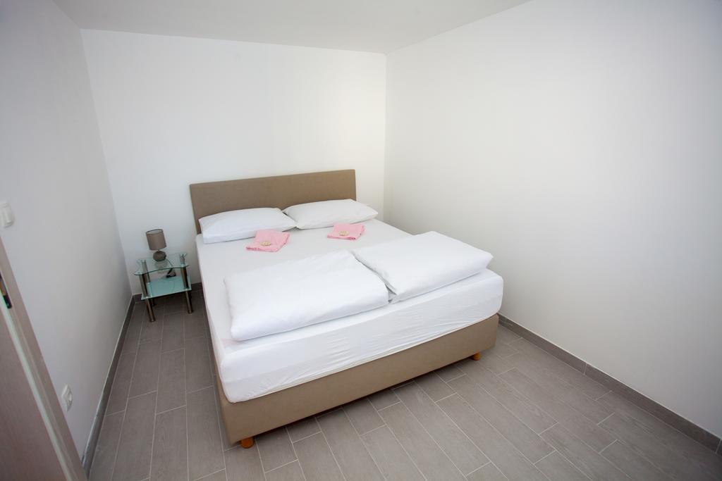 Apartments Marly Trogir Bagian luar foto