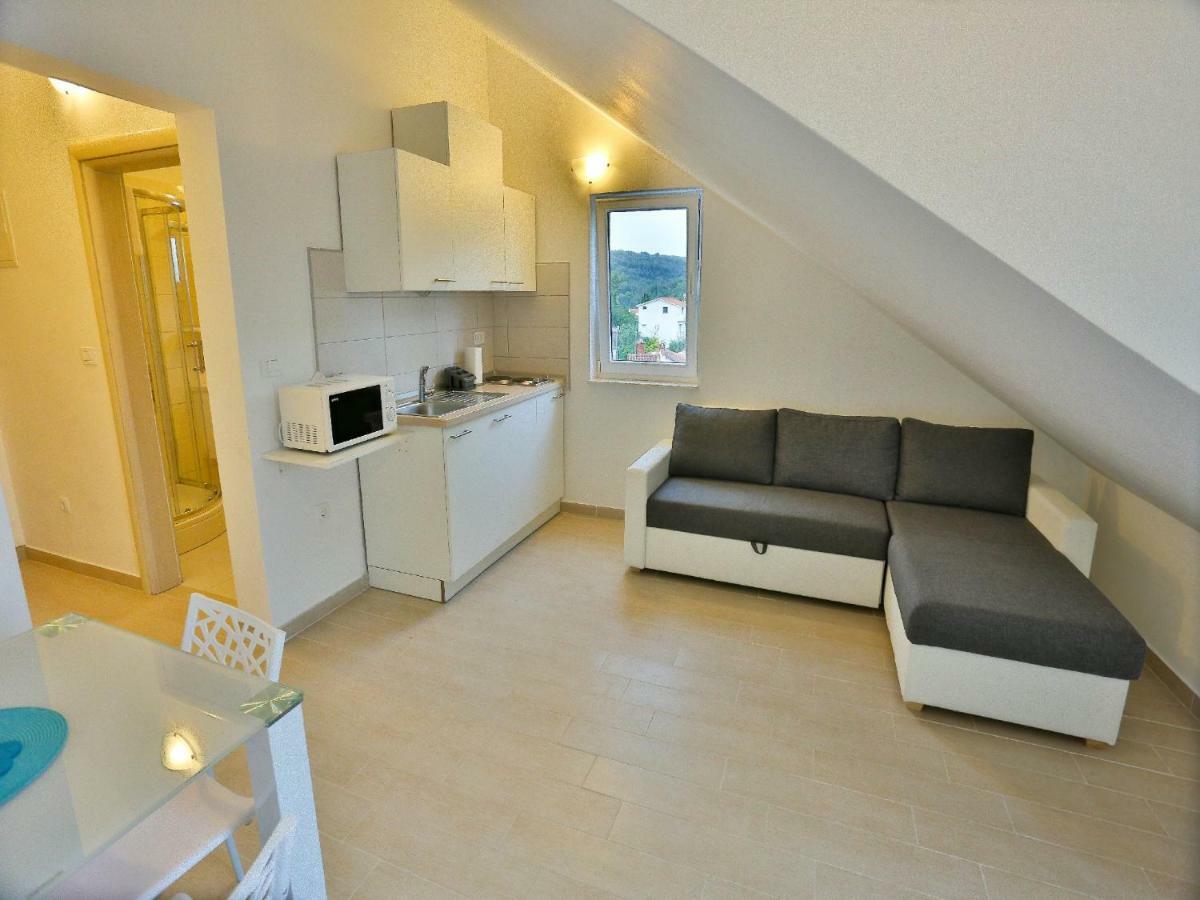 Apartments Marly Trogir Bagian luar foto